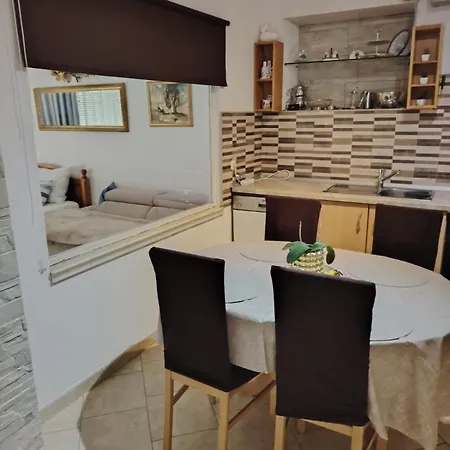 Pansion Ivana * 巴什卡沃达