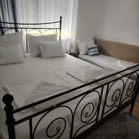 Pansion Ivana Apartment *