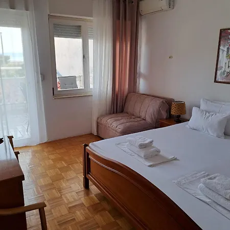 Pansion Ivana Baška Voda