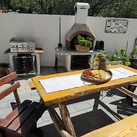 Pansion Ivana Apartment